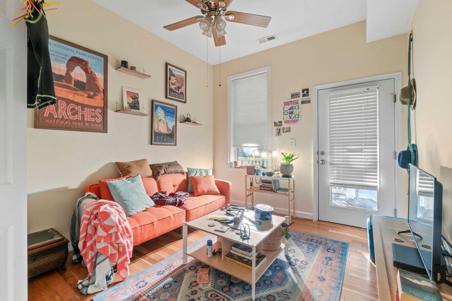 5011 Roland Ave, Baltimore, MD for sale - Building Photo - Image 3 of 53