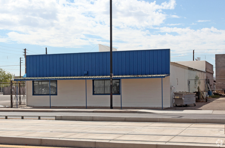 3255 E Washington St, Phoenix, AZ for sale - Building Photo - Image 2 of 13