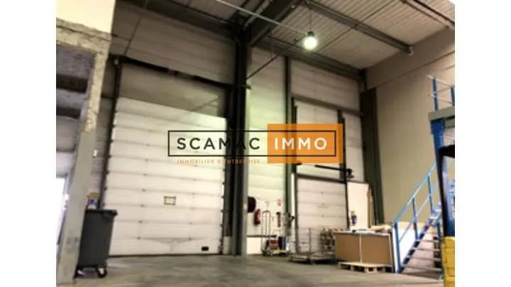 Office in Gennevilliers for lease - Interior Photo - Image 1 of 9