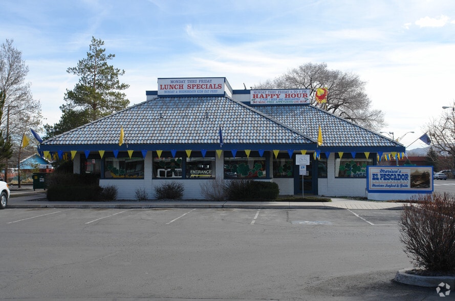 499 E Plumb Ln, Reno, NV for sale - Primary Photo - Image 1 of 2