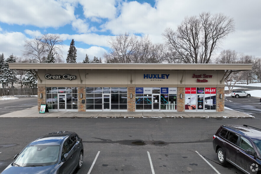 1789 N Lexington Ave, Roseville, MN for lease - Building Photo - Image 2 of 5