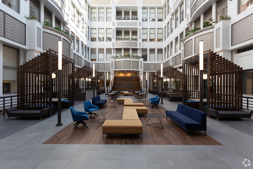 1301 Chestnut St, Philadelphia, PA for lease - Interior Photo - Image 3 of 37