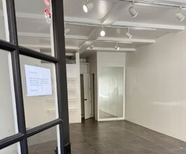 8064-8066 Melrose Ave, Los Angeles, CA for lease Interior Photo- Image 1 of 2
