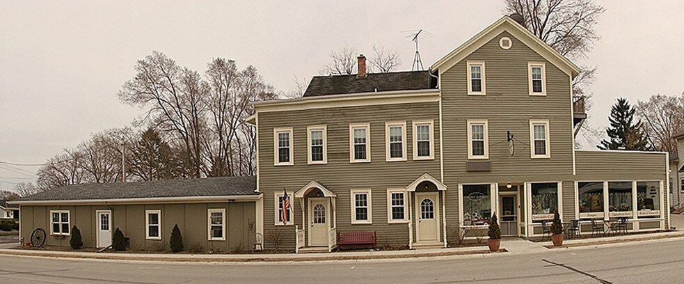 311 Madison Ave, Cascade, WI for sale - Primary Photo - Image 1 of 1