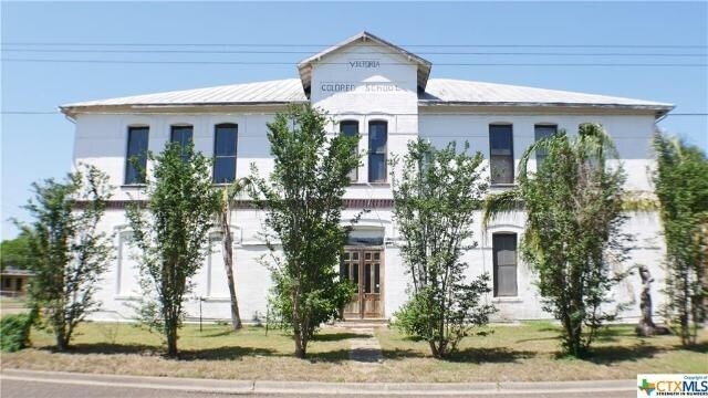 702 E Convent St, Victoria, TX for sale Primary Photo- Image 1 of 1