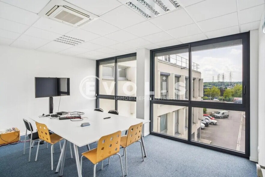 Office in Palaiseau for sale - Interior Photo - Image 2 of 11