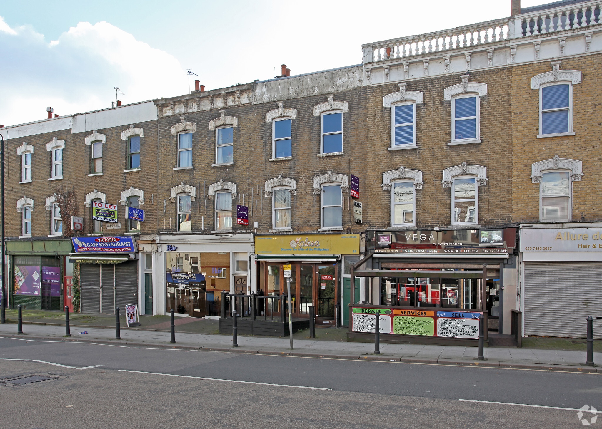 59 Lavender Hl, London for sale Primary Photo- Image 1 of 1