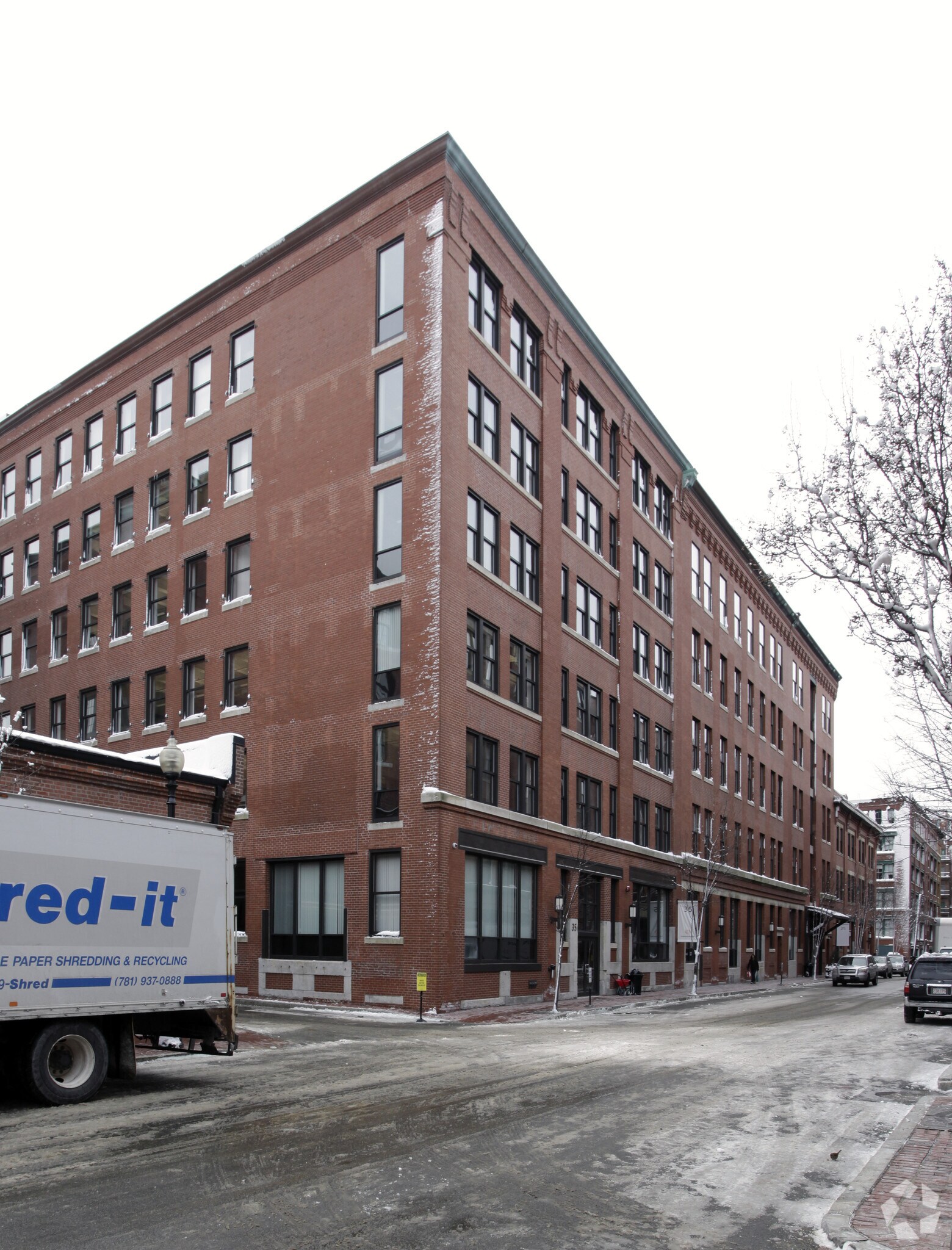 35 Thomson Pl, Boston, MA for sale Primary Photo- Image 1 of 1