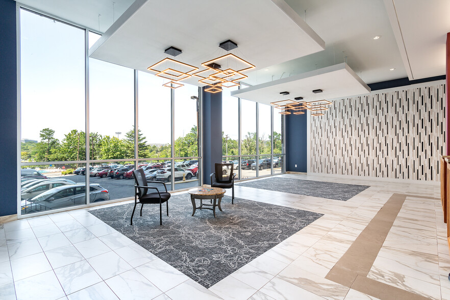 4600 Duke St, Alexandria, VA for lease - Lobby - Image 3 of 21