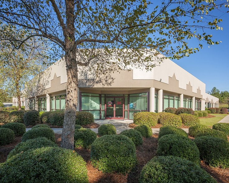 103 Trade Zone Dr, Cayce-west Columbia, SC for lease - Building Photo - Image 1 of 5