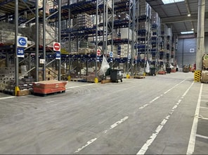 60 Avenue De La Commune De Paris, Brétigny-sur-Orge for lease Interior Photo- Image 1 of 12