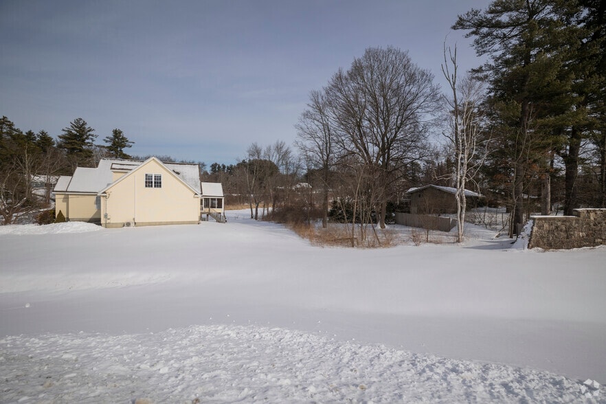 121 Indian Rock Rd, Windham, NH for lease - Building Photo - Image 3 of 6