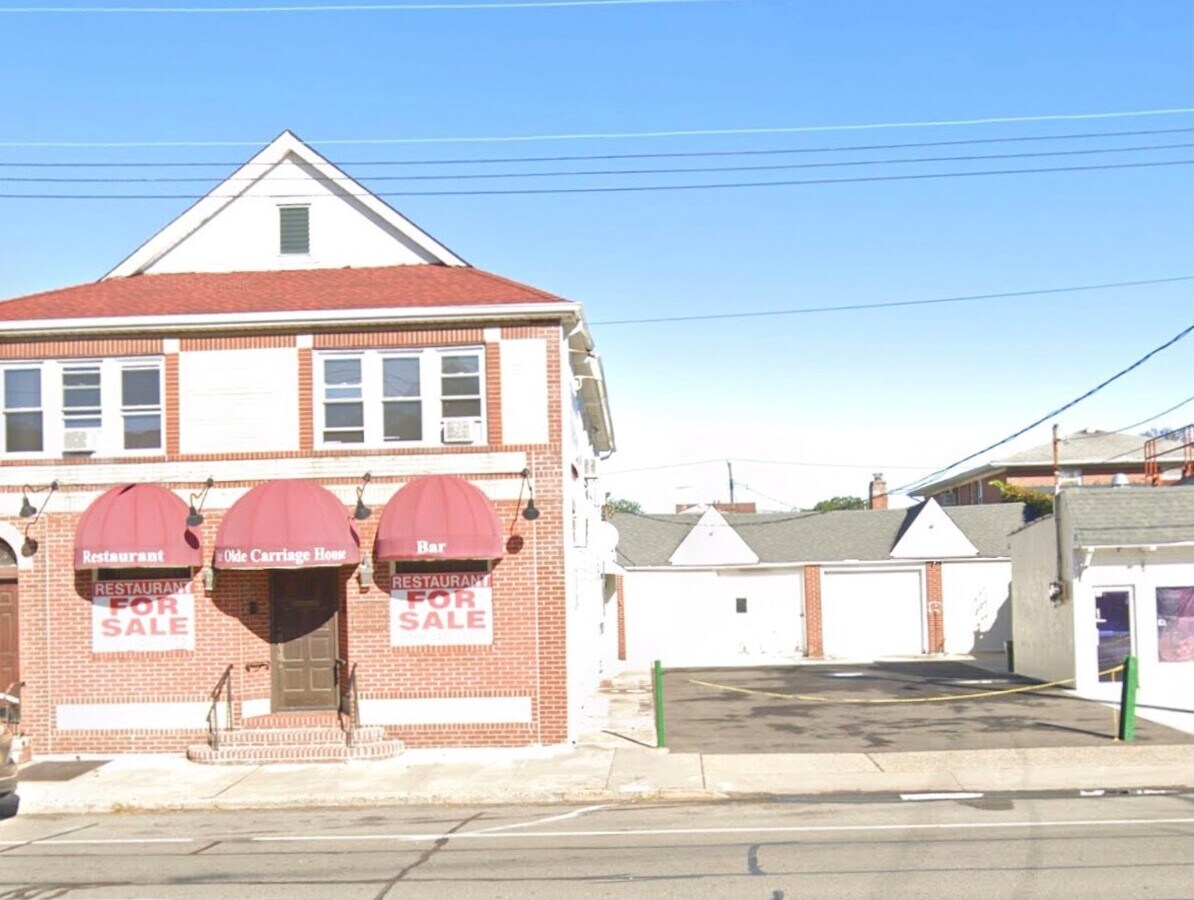 2235 Jericho Tpke, New Hyde Park, NY 11040 Mixed Use Bldgs, option