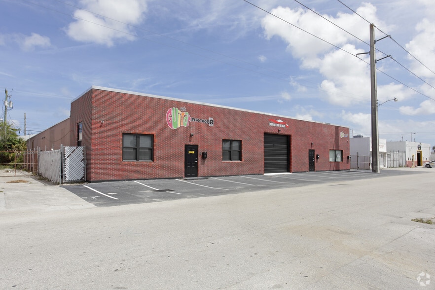 816 NW 6th Ave, Fort Lauderdale, FL for lease - Building Photo - Image 1 of 23