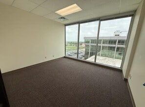 1106 Clayton Ln, Austin, TX for lease Interior Photo- Image 1 of 1
