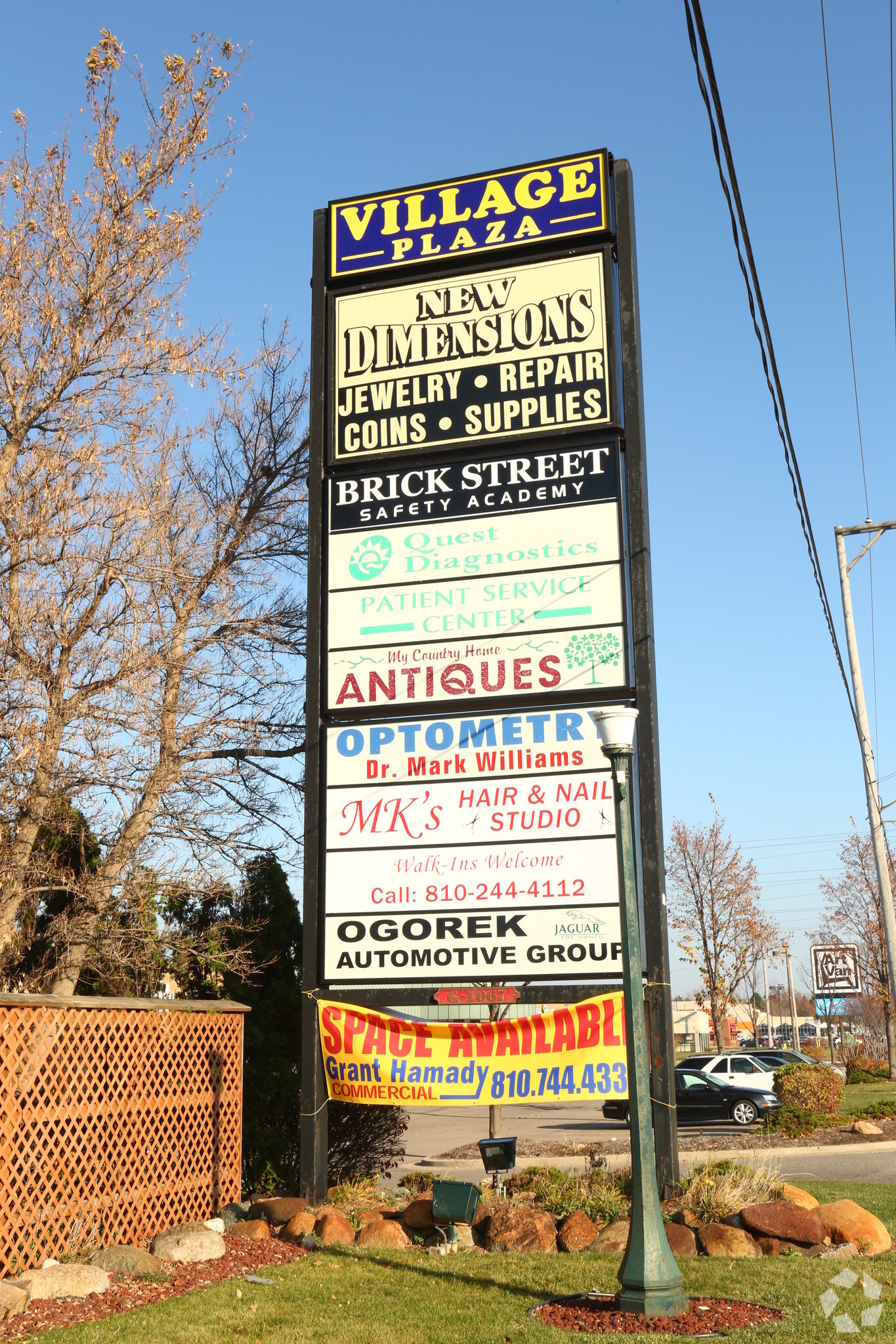 4067 E Court St, Burton, MI for lease Building Photo- Image 1 of 7