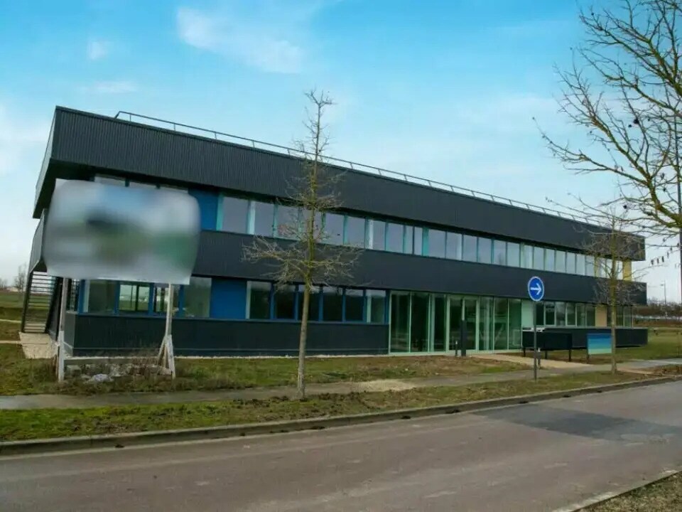 Office in Sainte-Savine for lease Building Photo- Image 1 of 11