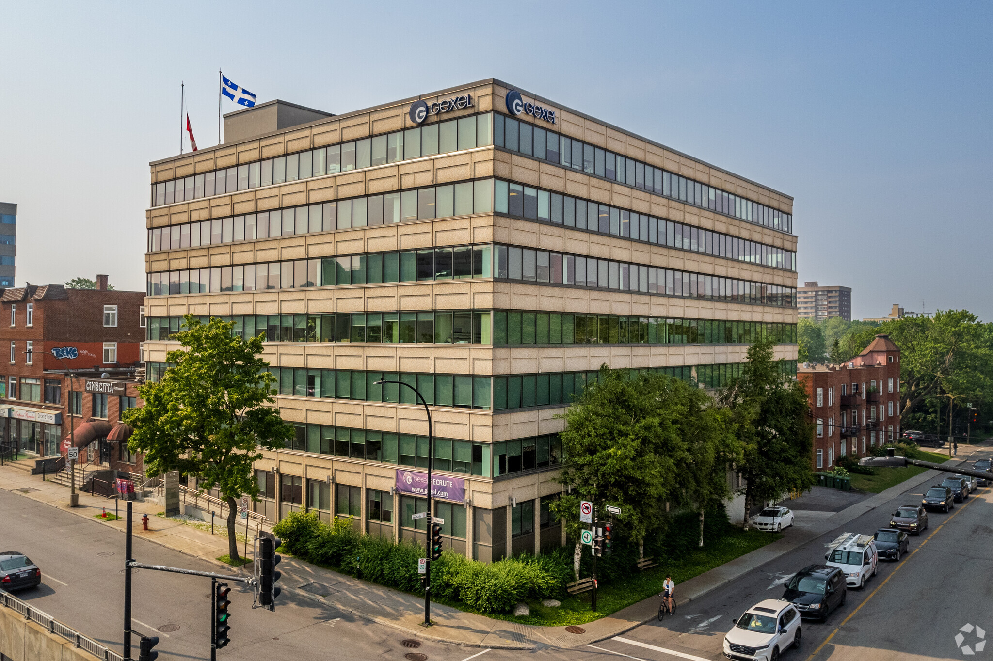 5250 Boul Décarie, Montréal, QC for lease Building Photo- Image 1 of 15