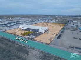 Newly Renovated Industrial Facility 13.5 AC - Warehouse