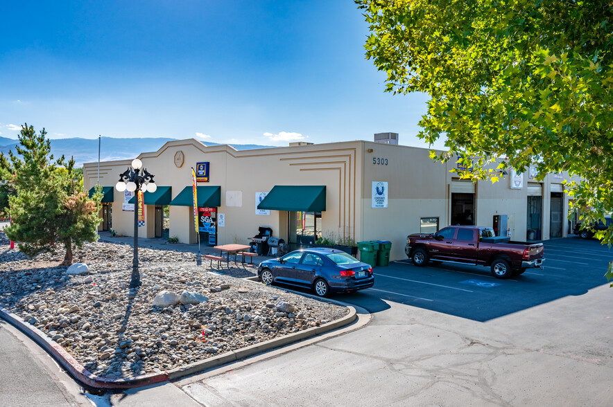 5303 Louie Ln, Reno, NV for lease - Building Photo - Image 1 of 4