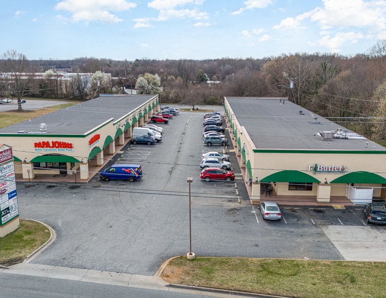 11651-A-H N Main St, Archdale, NC for lease - Building Photo - Image 1 of 10