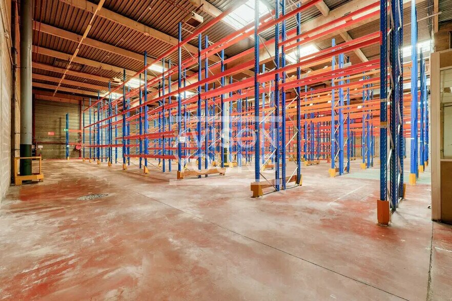 Flex in Gennevilliers for lease - Building Photo - Image 2 of 6