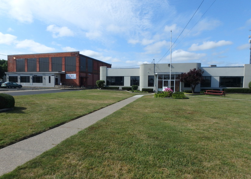 1 Mill St, Batavia, NY for lease - Building Photo - Image 1 of 2