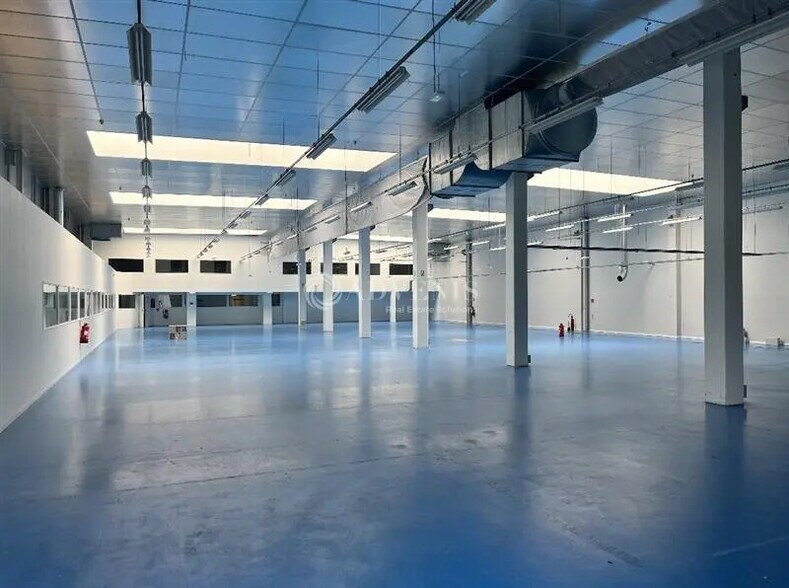 Flex in Cestas for lease - Interior Photo - Image 3 of 5