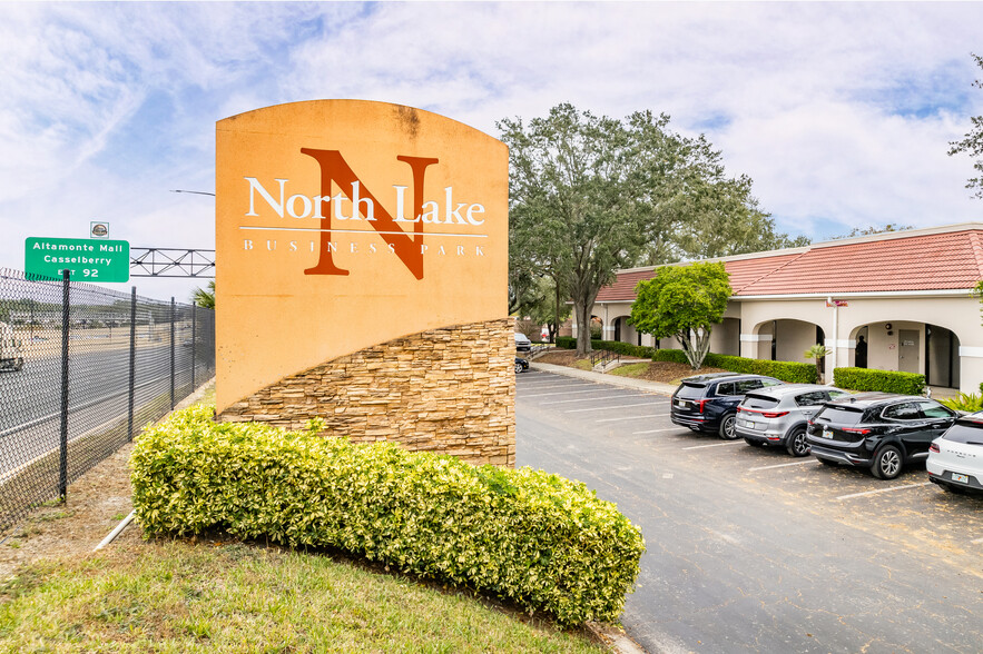 528 Northlake Blvd, Altamonte Springs, FL for lease - Pylon Photo - Image 3 of 10