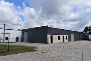 5,100± SF Office/Showroom/Warehouse for Lease - Warehouse
