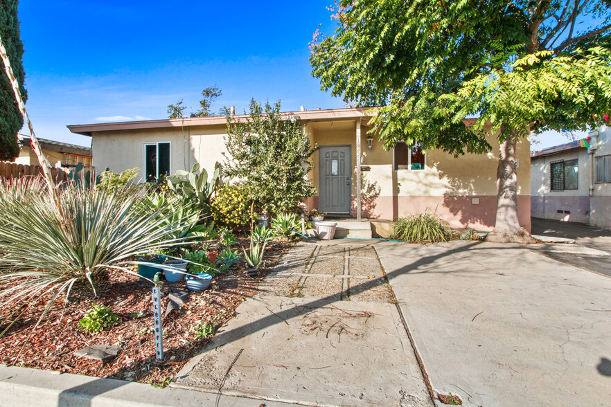 1823 W 17th St, Santa Ana, CA for sale - Primary Photo - Image 1 of 1