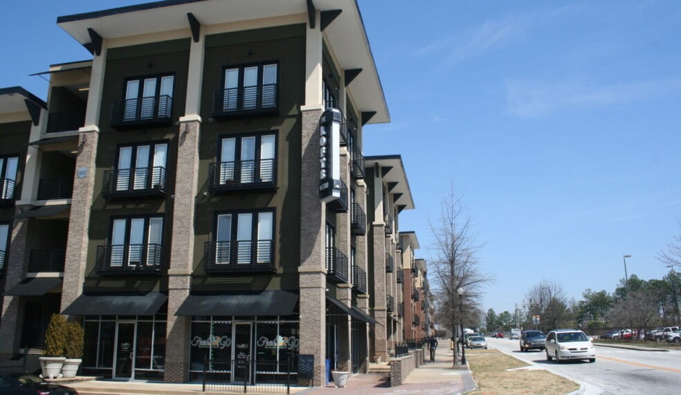 5300 Peachtree Rd, Chamblee, GA for lease - Building Photo - Image 2 of 7