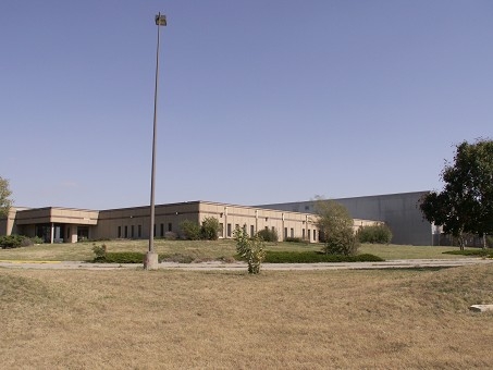 100 Chaffin Rd, Dodge City, KS for sale - Primary Photo - Image 1 of 1