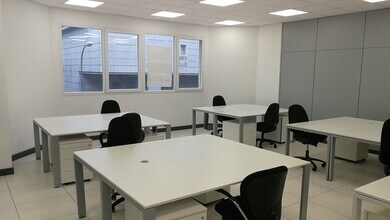 Office in Madrid, Madrid for lease Interior Photo- Image 2 of 32