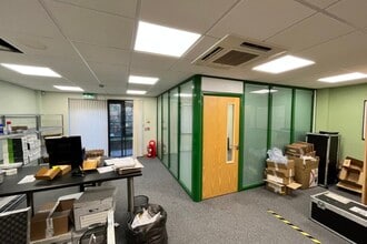 Fair Oak Close, Clyst Honiton for lease Interior Photo- Image 2 of 3