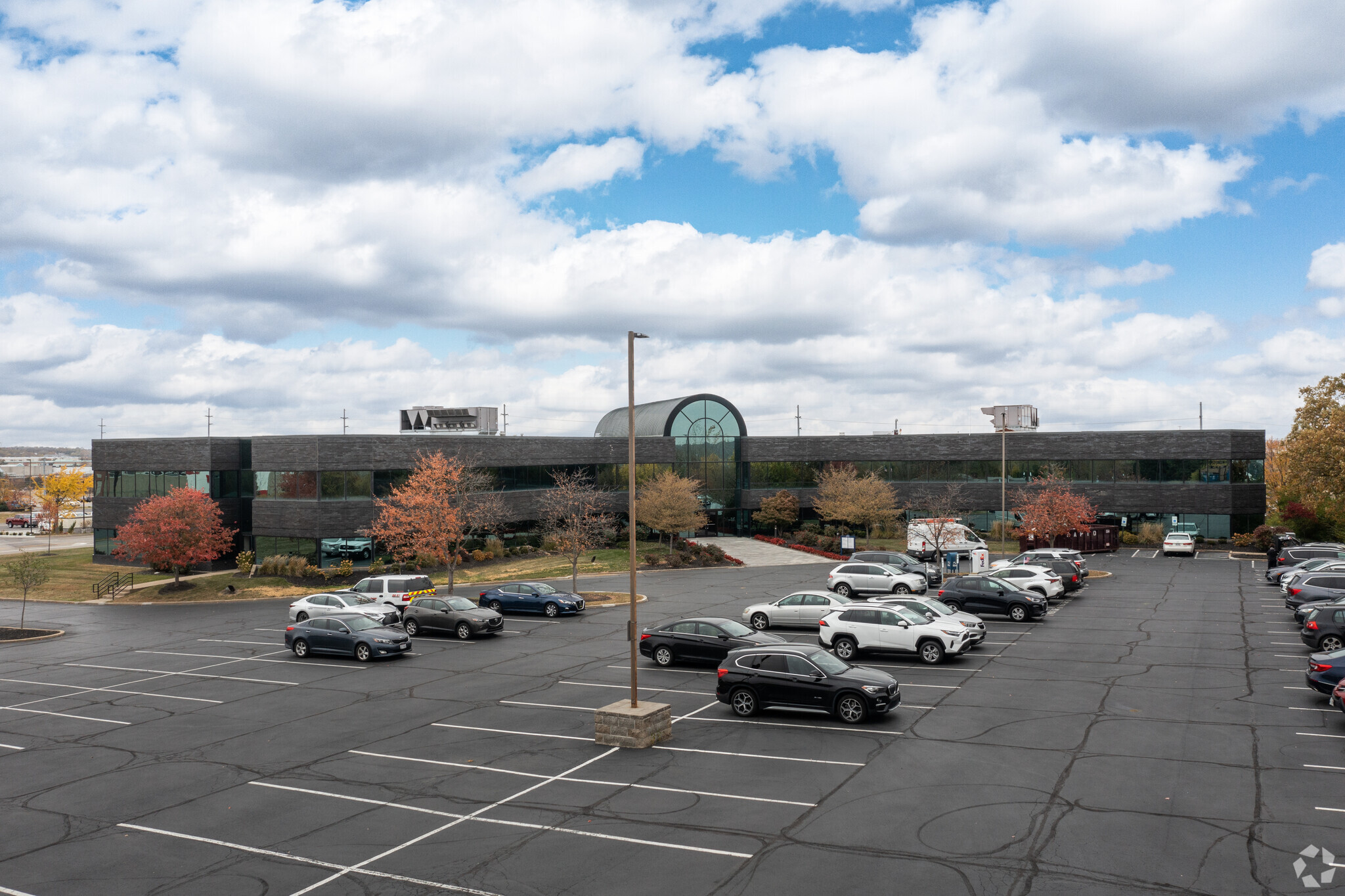 11590 Century Blvd, Springdale, OH for lease Building Photo- Image 1 of 4