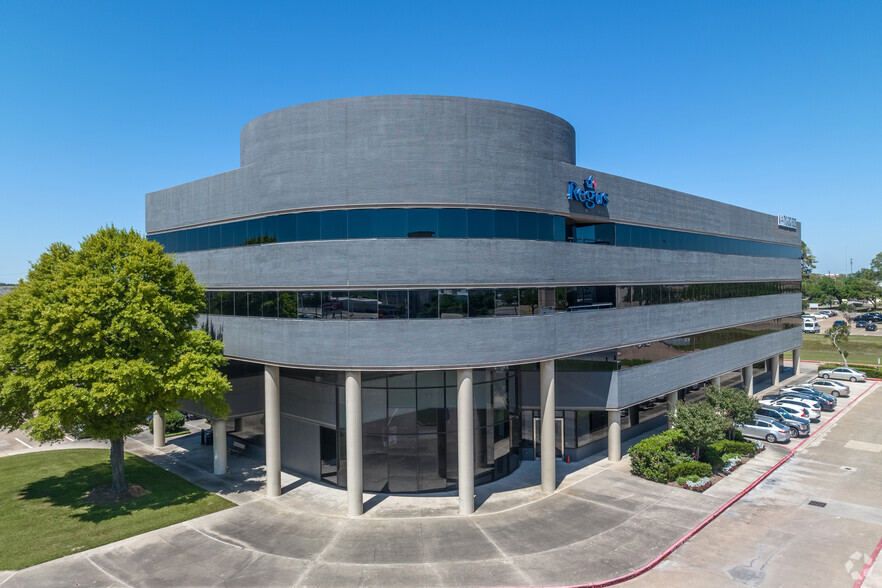 8300 Cypress Creek Pky, Houston, TX for lease - Building Photo - Image 1 of 12