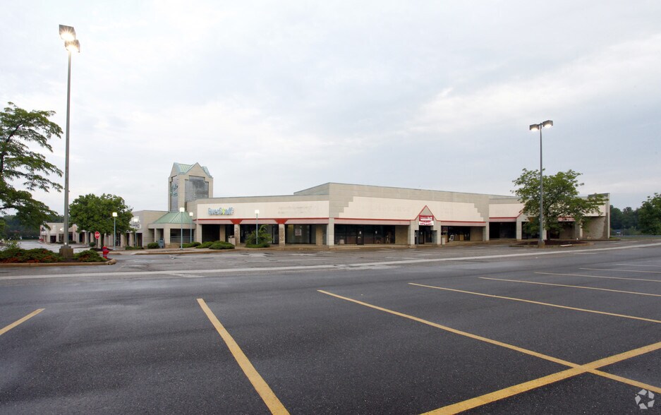 911 GRAHAM Rd, Stow, OH for lease - Building Photo - Image 2 of 8