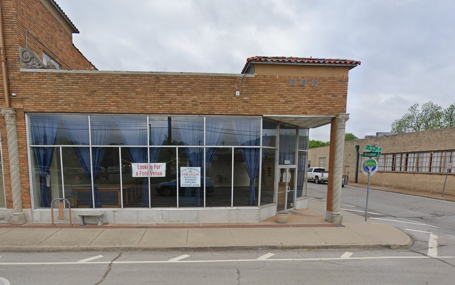 2636 E 11th St, Tulsa, OK for lease - Building Photo - Image 1 of 27