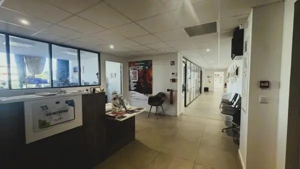 Office in Perpignan for lease - Interior Photo - Image 3 of 4