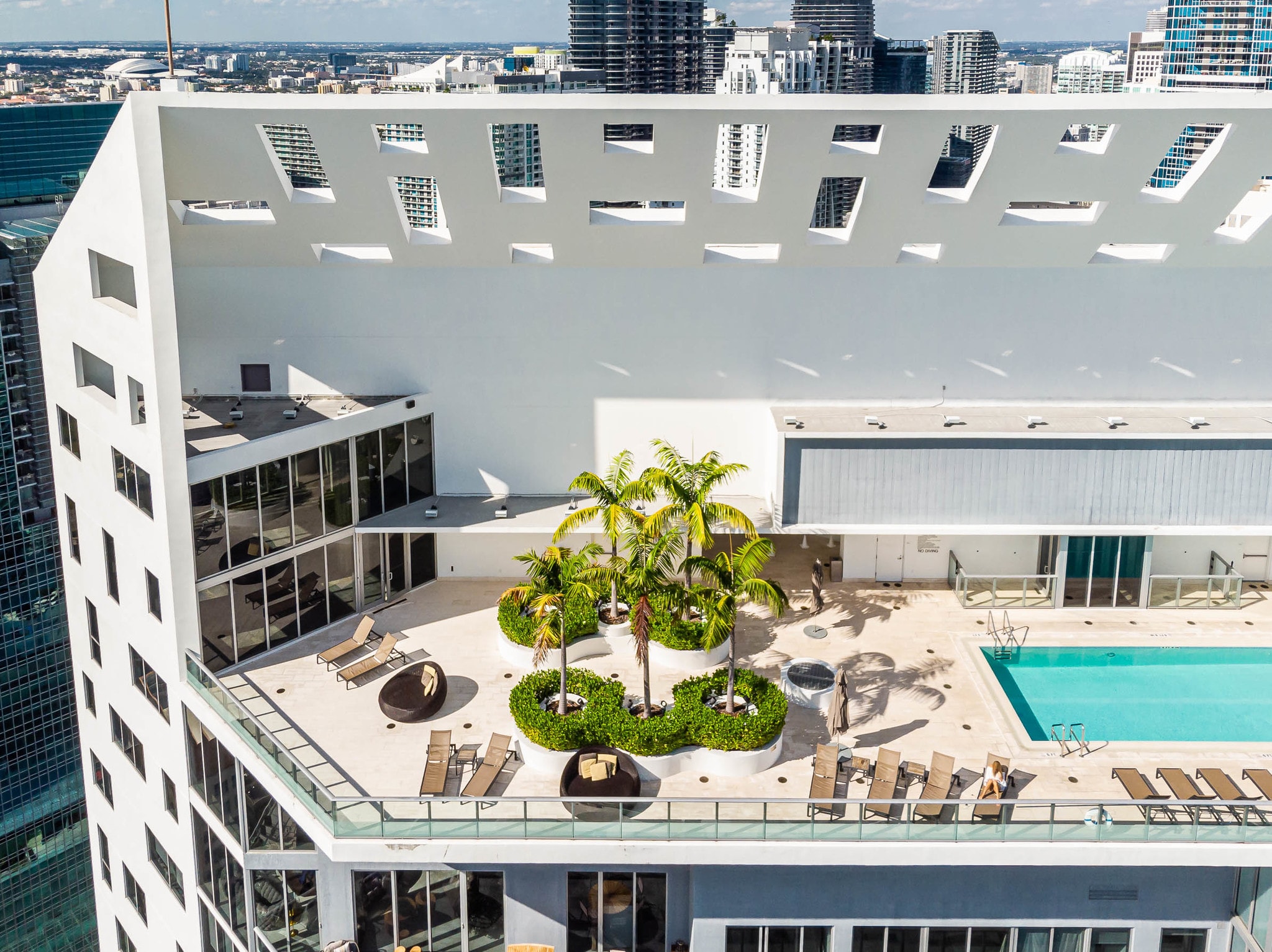 Brickell House Rooftop Club/Restaurant Miami, FL for Sale