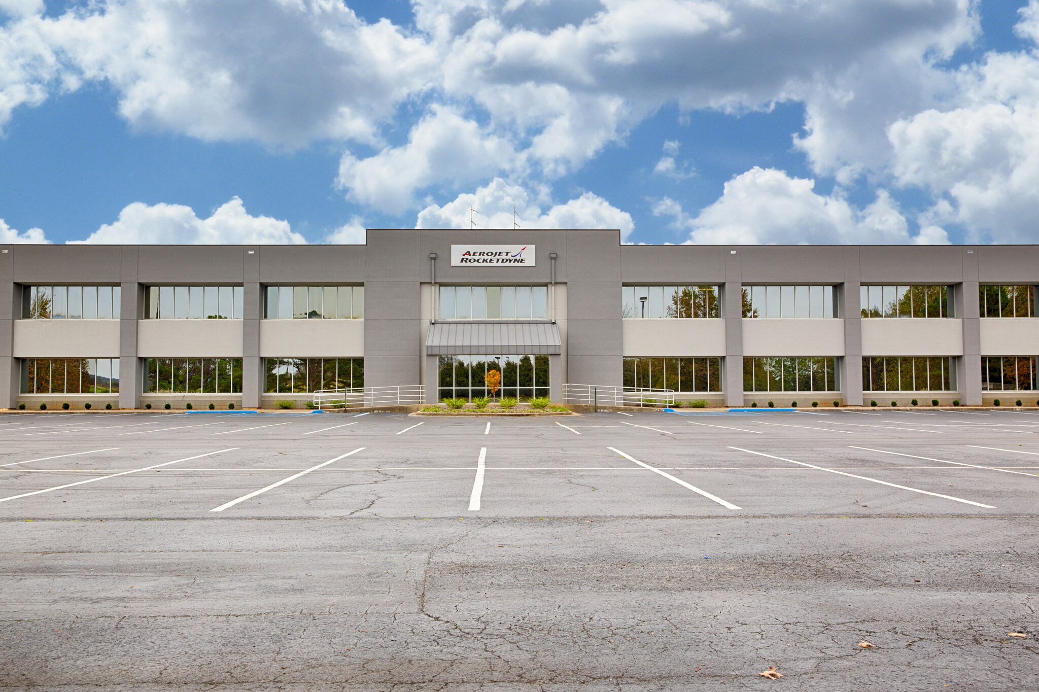 555 Discovery Dr, Huntsville, AL 35806 Office for Lease
