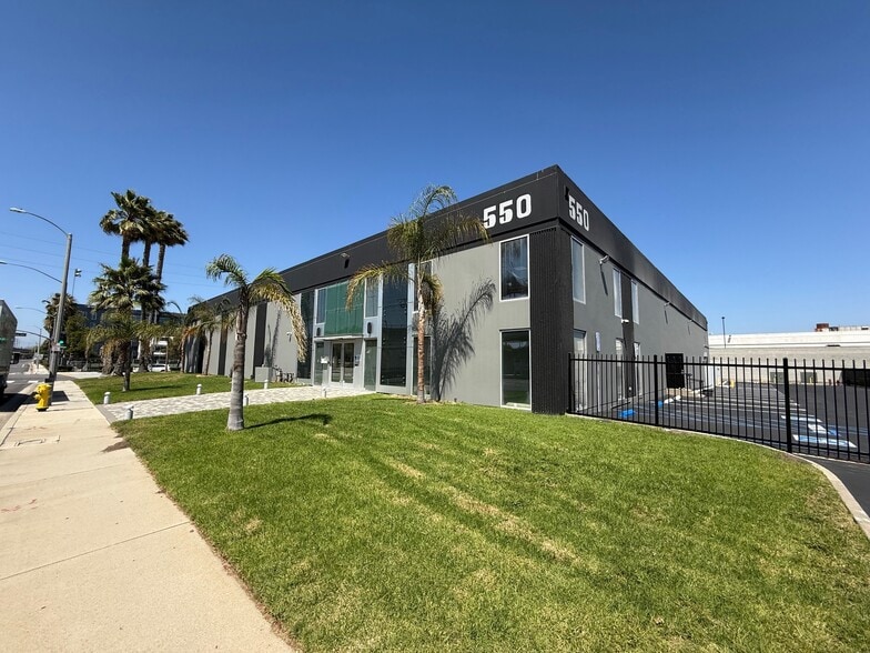 550 N Nash St, El Segundo, CA for lease - Building Photo - Image 2 of 11