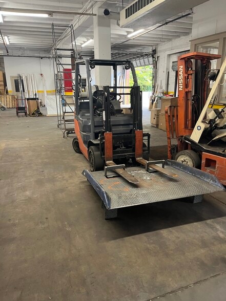 2120 Walnut St, Jacksonville, FL for lease - Building Photo - Image 3 of 11