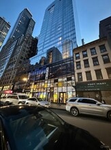 120 Fulton St, New York, NY for lease Interior Photo- Image 1 of 1