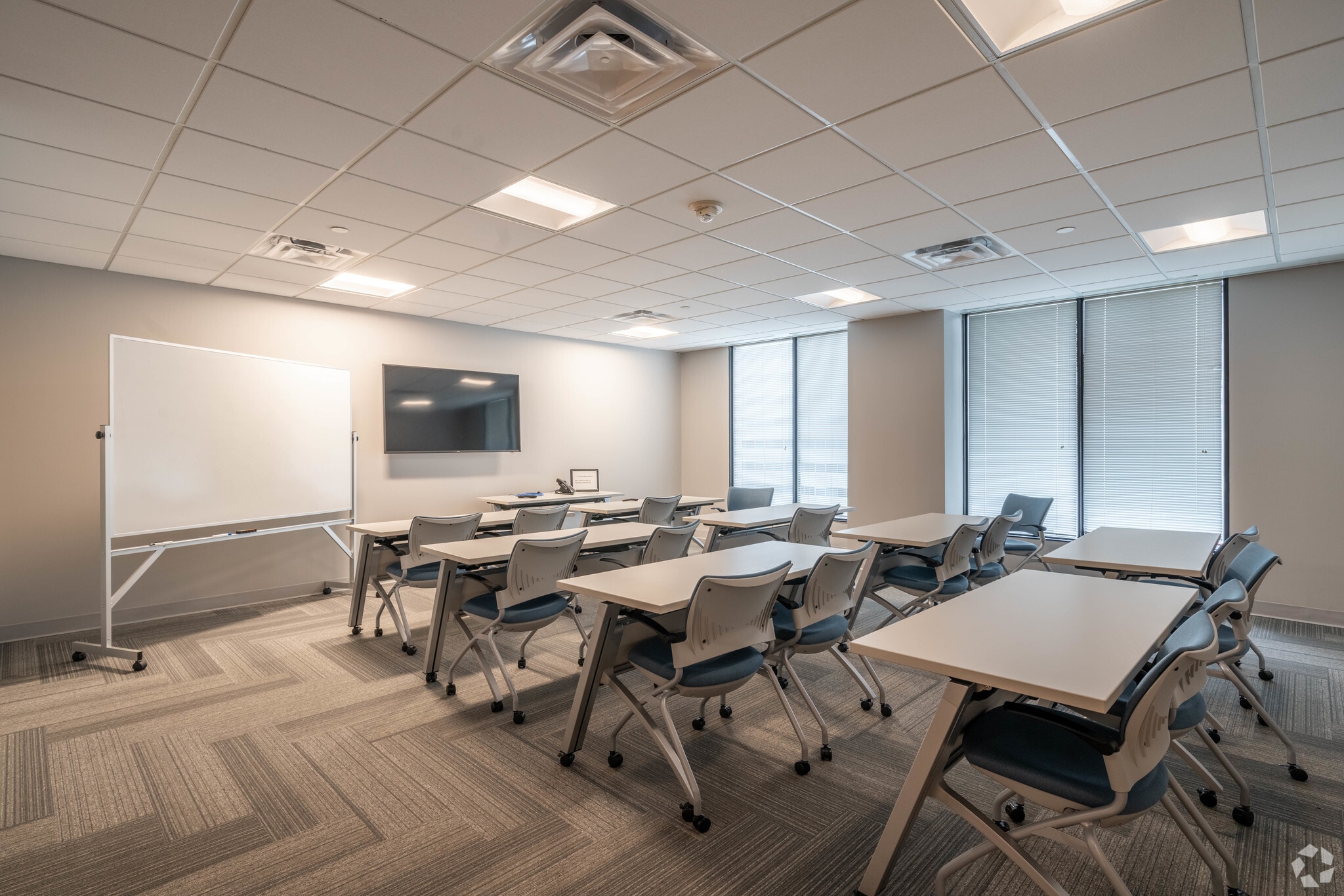 445 Minnesota St, Saint Paul, MN 55101 Town Square