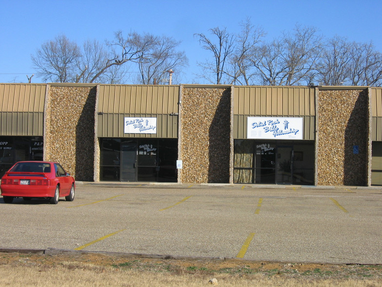 440 N Eastman Rd, Longview, TX for lease - Primary Photo - Image 1 of 7