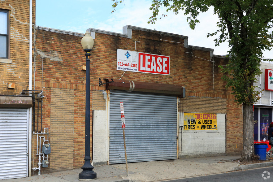 826 Bladensburg Rd NE, Washington, DC for sale - Primary Photo - Image 1 of 1