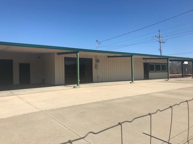 100 W Gilman Rd, Lansing, KS for sale Building Photo- Image 1 of 1