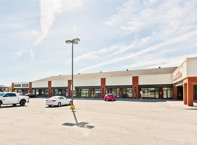 4870 Boul Bourque, Sherbrooke, QC for lease Primary Photo- Image 1 of 22